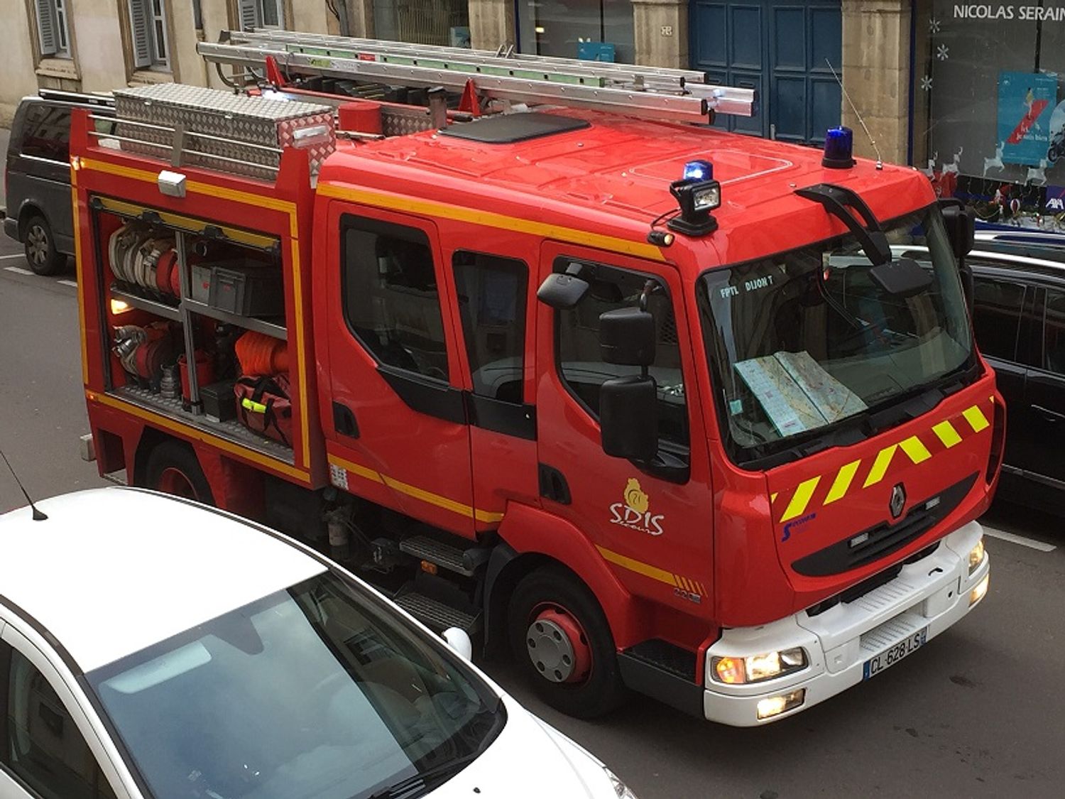 Les pompiers sont intervenus ce lundi soir rue d'Auxonne à Dijon 